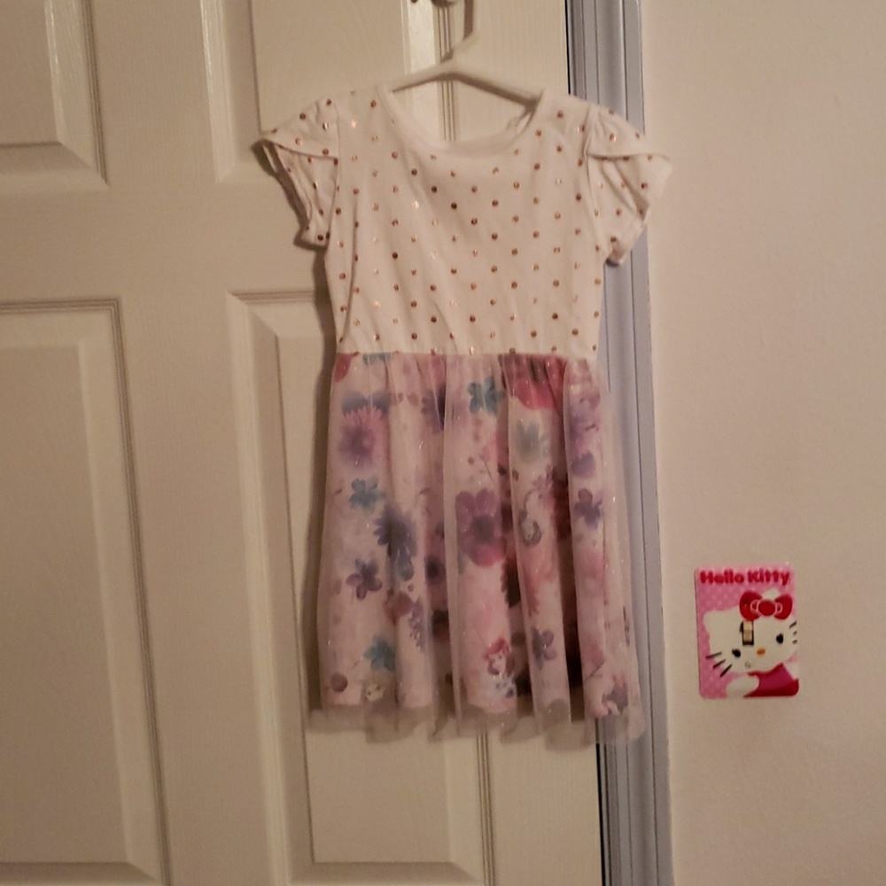 Girls dress
